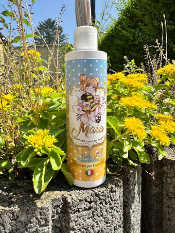 Maia Wäscheparfüm - DIE SCHÖNE WÄSCHEFRAU